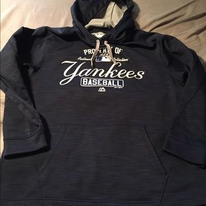 New York Yankees Majestic Hoodie